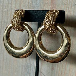 Vintage 80s 90s Gold Doorknocker Statement Braided Clip Earrings Signed TAT